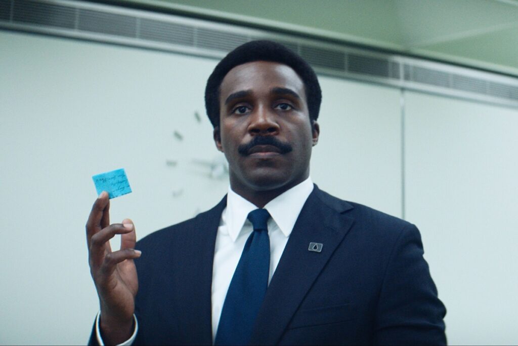 نقد قسمت‌های 1-5 فصل دوم سریال Severance | زندانی در هزارتوی حقیقت 